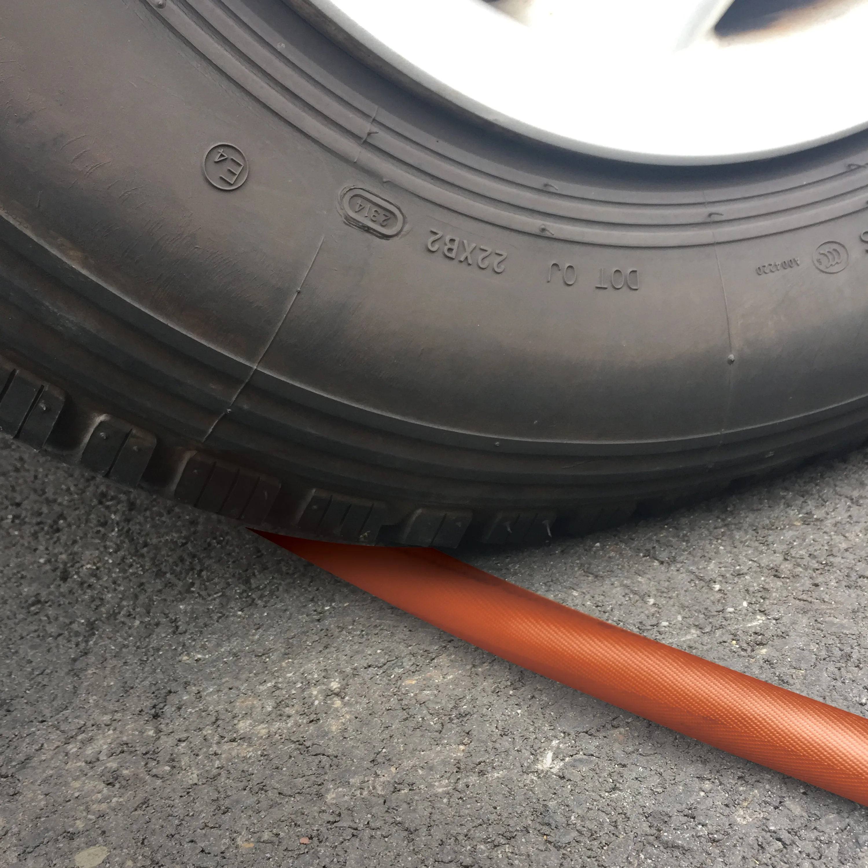 Aqua Joe AJFJH75-34-CTR Non-Expanding Kink-Resistant Contractor Grade FiberJacket Garden Hose | 75-Ft | 3/4-in | 650-PSI BURST (Orange)